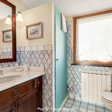 Quadro D'autore, Terre Marine Apartmán *