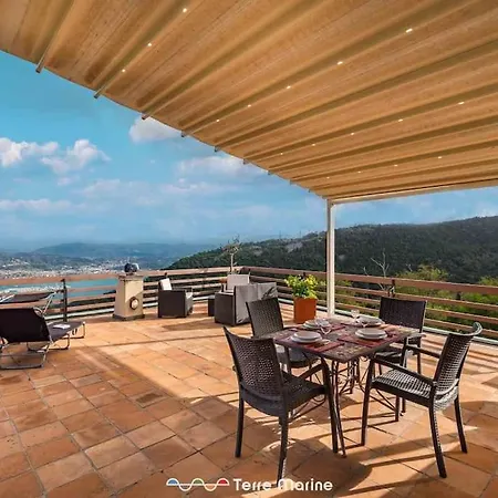 Quadro D'autore, Terre Marine Appartement
